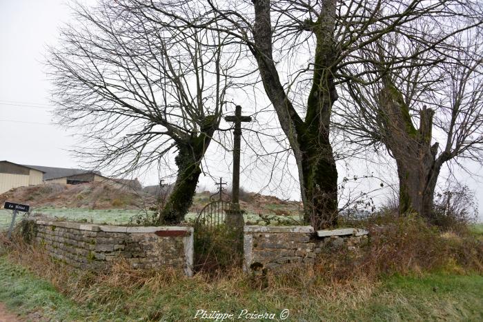 Le calvaire de Le Tillot un beau patrimoine