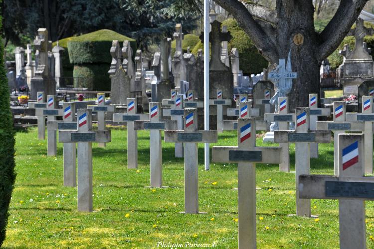 Le carré militaire de Clamecy 