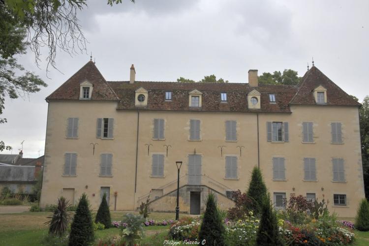 Le château Vauvert de Clamecy