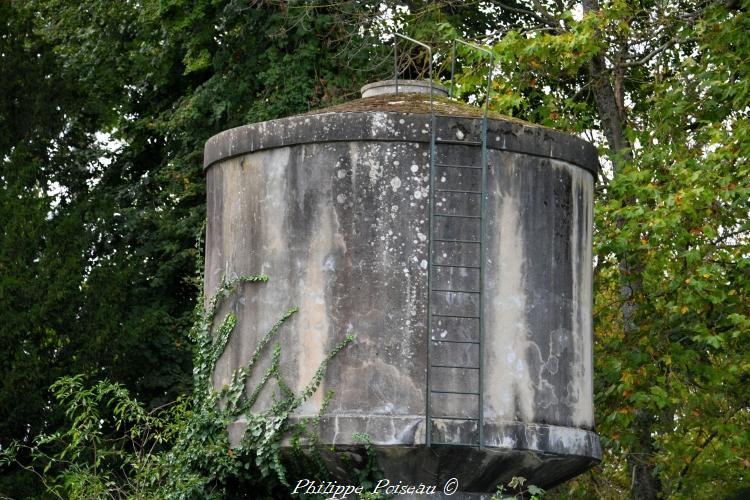 Le château d'eau de Garchizy 