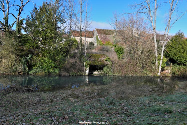 Le deuxième lavoir de l’Allée des Lavandières