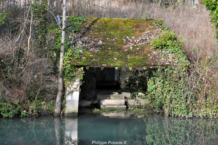 Le deuxième lavoir de l’Allée des Lavandières