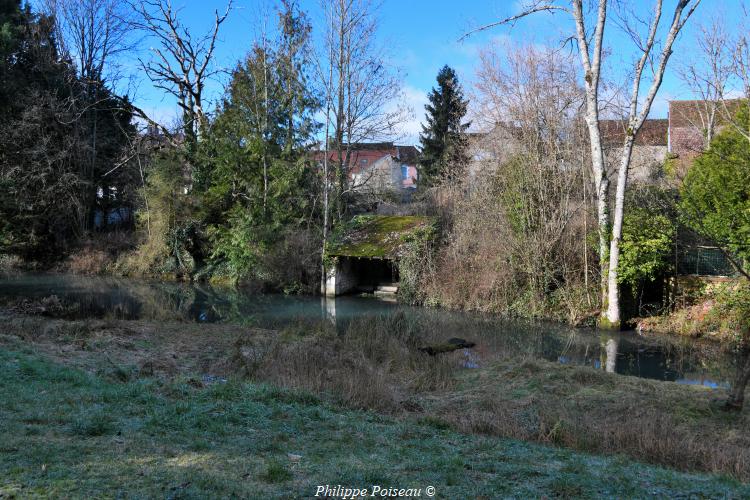 Le deuxième lavoir de l’Allée des Lavandières