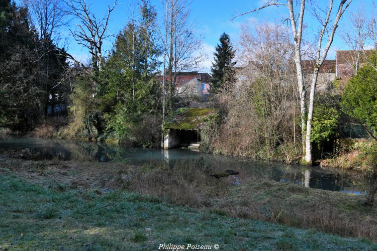 Le deuxième lavoir de l’Allée des Lavandières