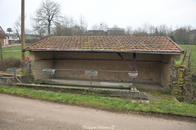 Le lavoir couvert de Mantelet 
