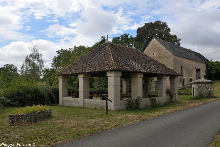 Lavoir de Crux la Ville un beau patrimoine