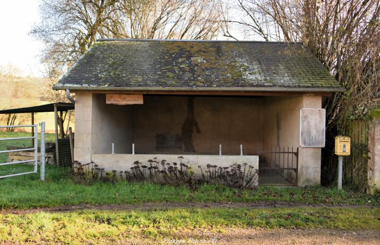 Le lavoir de "Les-Granges"