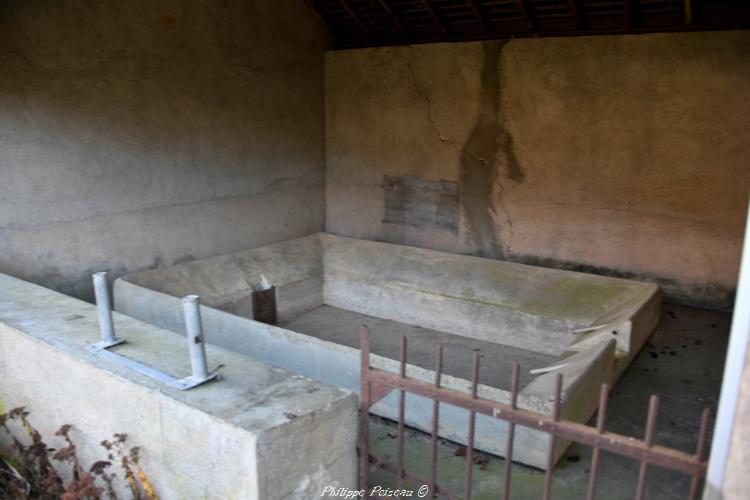 Le lavoir de "Les-Granges"