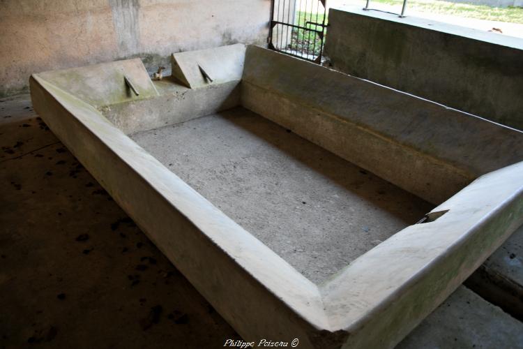 Le lavoir de "Les-Granges"