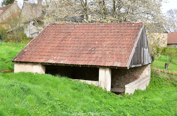 Le lavoir de Les Maisons du Bois