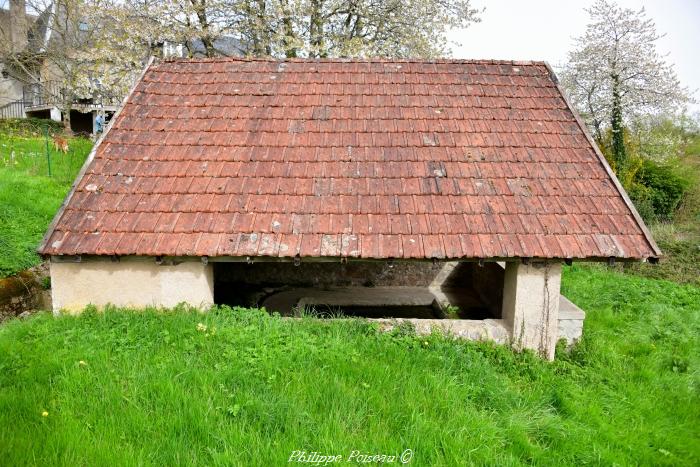 Le lavoir de Les Maisons du Bois