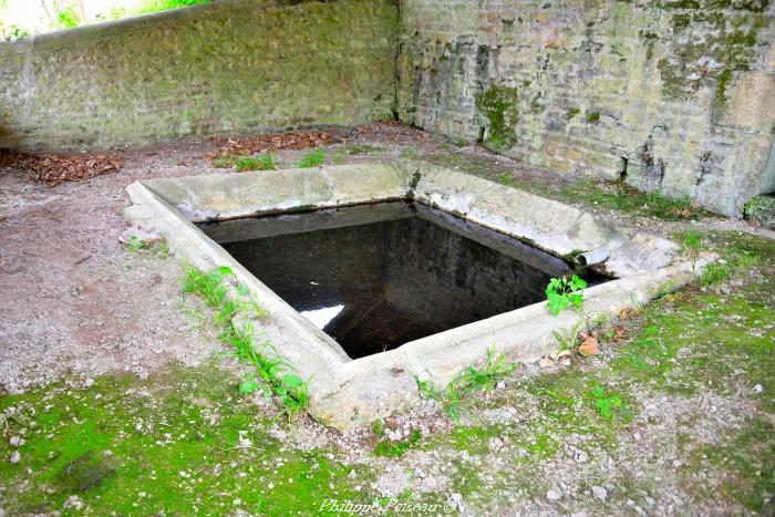 Le lavoir de Les Ravées