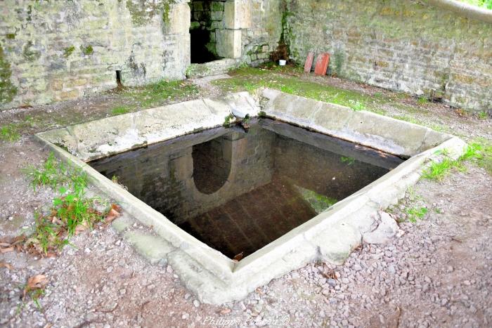 Le lavoir de "Les Ravées" un patrimoine