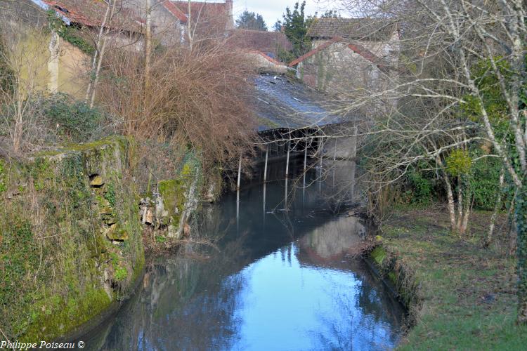 Le lavoir du Sénat d’Entrains sur Nohain un beau Patrimoine