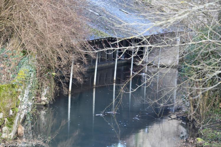 Le lavoir du Sénat d'Entrains sur Nohain