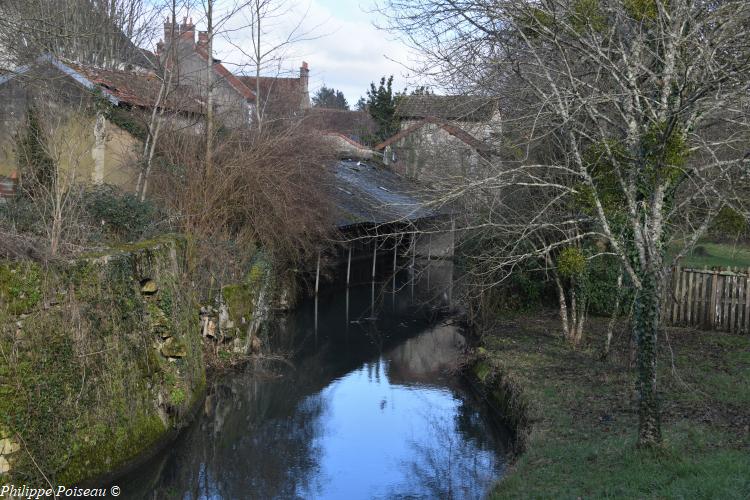 Le lavoir du Sénat d'Entrains sur Nohain