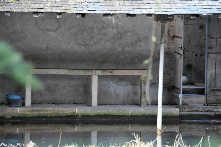 Le lavoir du Sénat d'Entrains sur Nohain