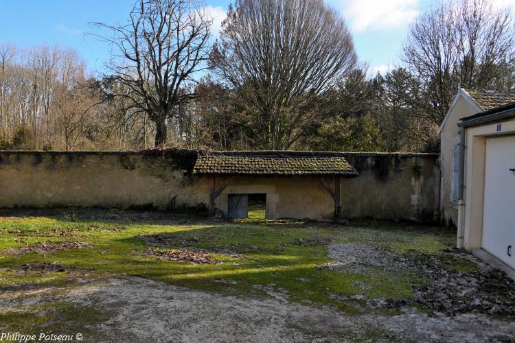 Le lavoir du Sénat d'Entrains sur Nohain