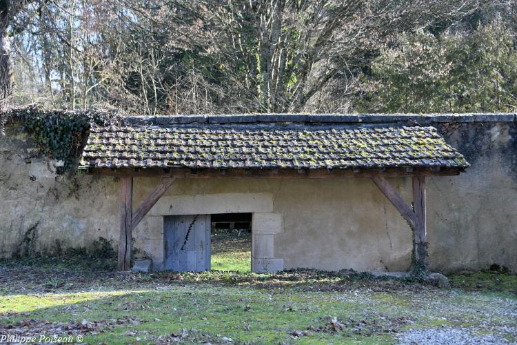 Le lavoir du Sénat d'Entrains sur Nohain