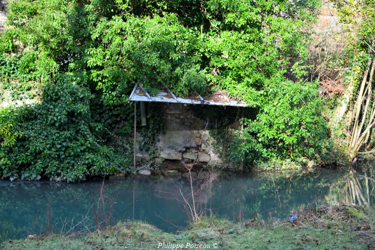 Le premier lavoir de l’Allée des Lavandières un patrimoine