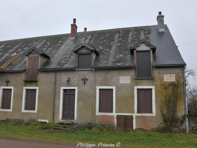 Le relais de Pierre Écrite