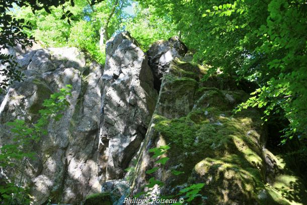 Le rocher de "Les Moulins Blondeleaux"