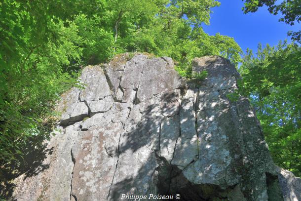 Le rocher de "Les Moulins Blondeleaux"