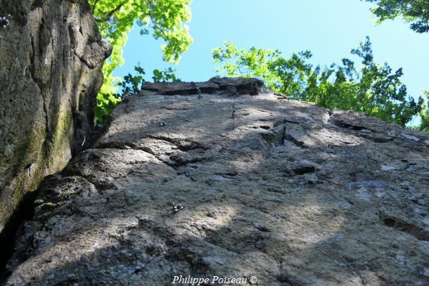 Le rocher de "Les Moulins Blondeleaux"