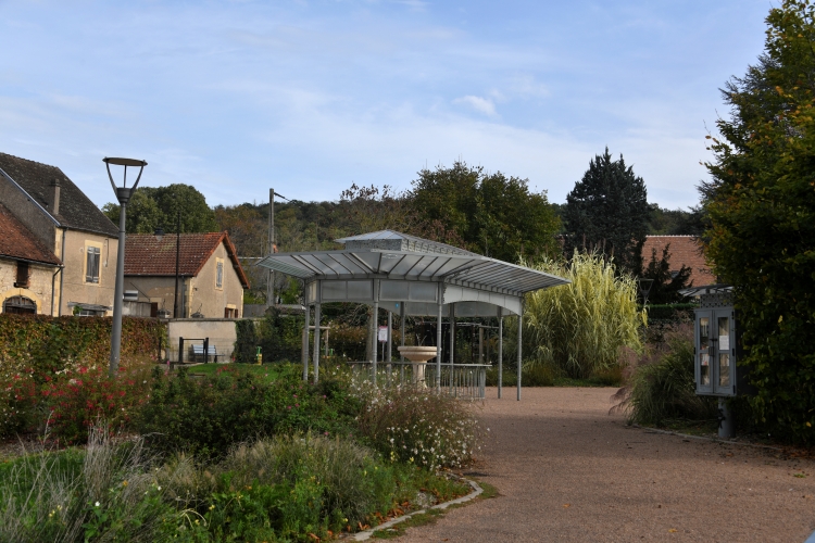 Le square de Pougues les Eaux un patrimoine