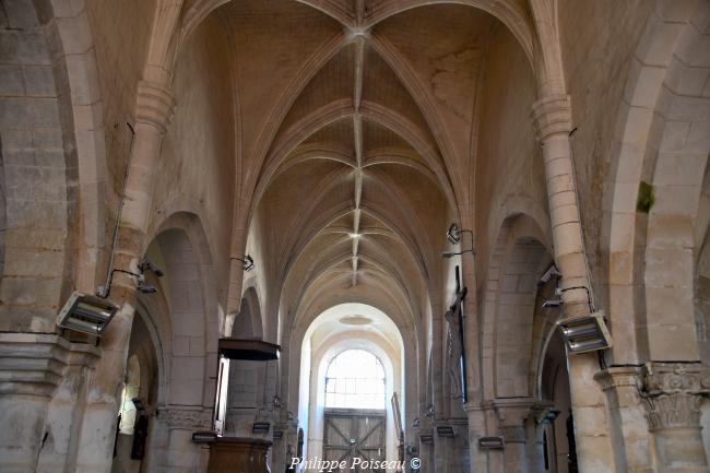 intérieur de l'église de Corvol
