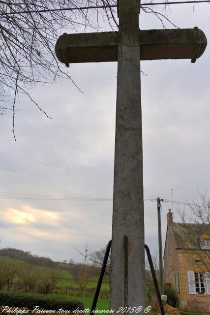 Croix de La Maison Gaulon Nièvre Passion