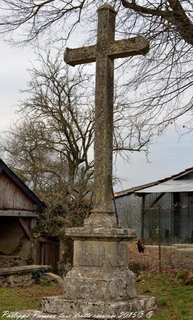 Croix de La Maison Gaulon Nièvre Passion