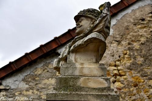 Monument aux morts d'Amazy