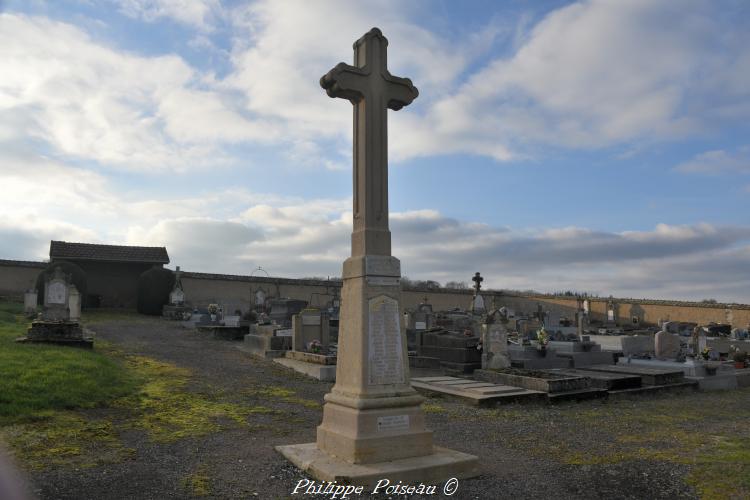 Monument aux morts de Saint Bonnot un hommage