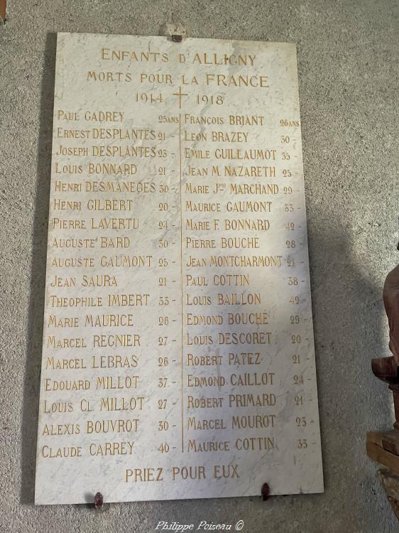 Monument aux Morts d'Alligny en Morvan