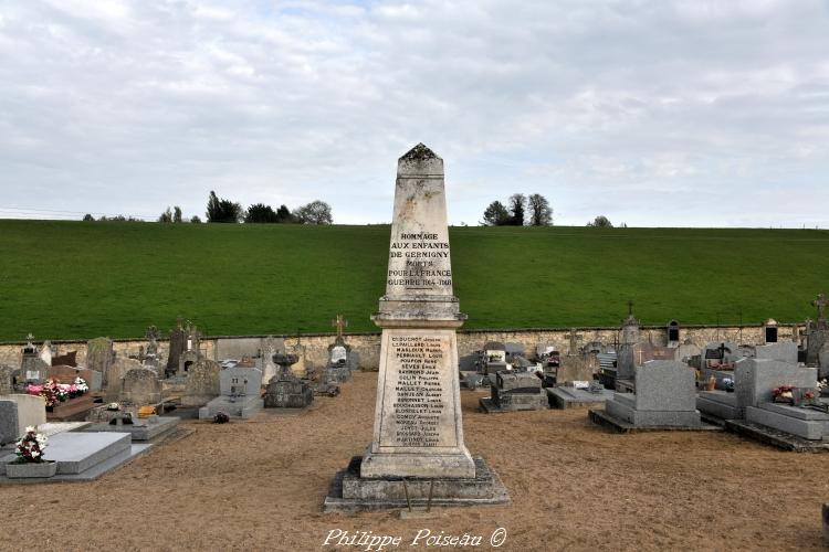 Monument aux morts de Germigny-sur-Loire un hommage