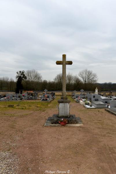 Monument aux morts de Monceaux le Comte Nièvre Passion