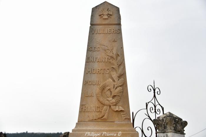 Monument aux morts de Villiers-Sur-Yonne