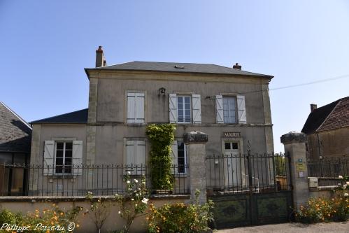 Mairie de Breugnon un patrimoine communal