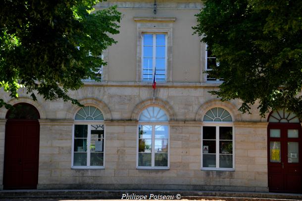 L'école de Garçons de Dornecy