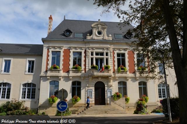 Mairie de Pougues