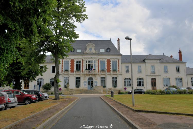 Mairie de Pougues-les-Eaux