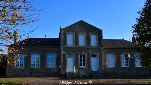 Mairie de Saint-Pierre-du-Mont un patrimoine