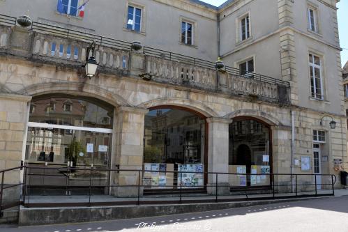 Mairie de Tannay Nièvre Passion