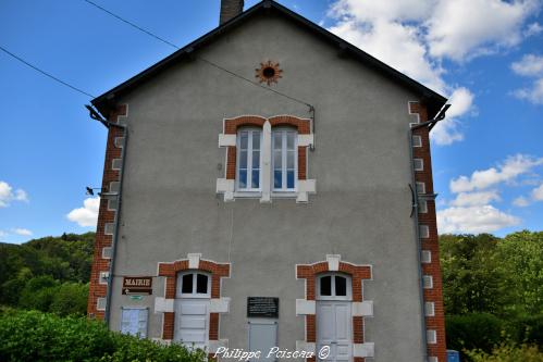 Mairie école de Lavault