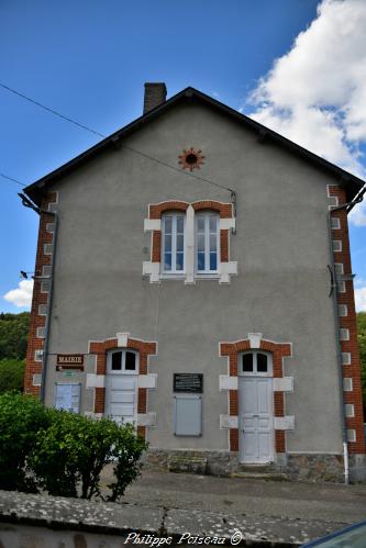 Mairie école de Lavault