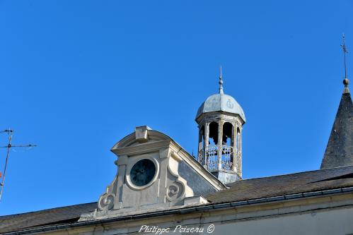 clocheton et horloge