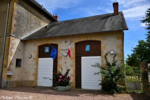 Mairie École d'Arzembouy Nièvre Passion