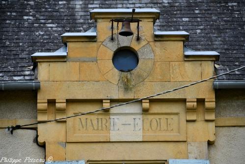 Mairie École d'Arzembouy Nièvre Passion