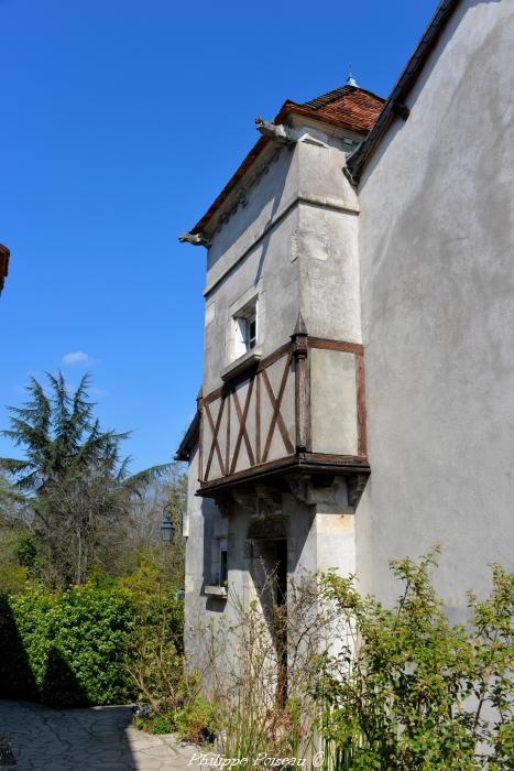 Maison aux sculptures de Suilly-la-Tour